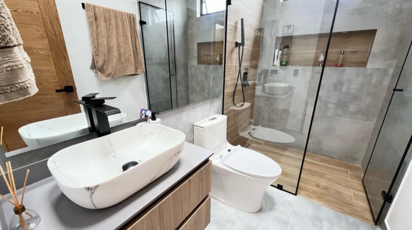 Espectacular Casa En Venta, La Ceja En Unidad Cerrada