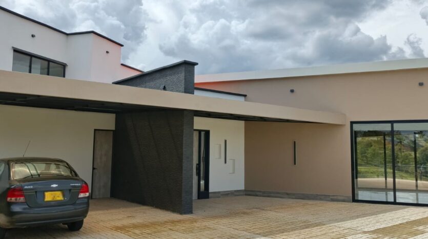 Vendo Hermosa Casa Para Estrenar En Rionegro Vereda La Playa