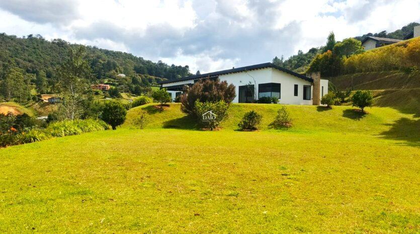 Vendo Hermosa Casa Campestre En Llanogrande Sector Pontezuela