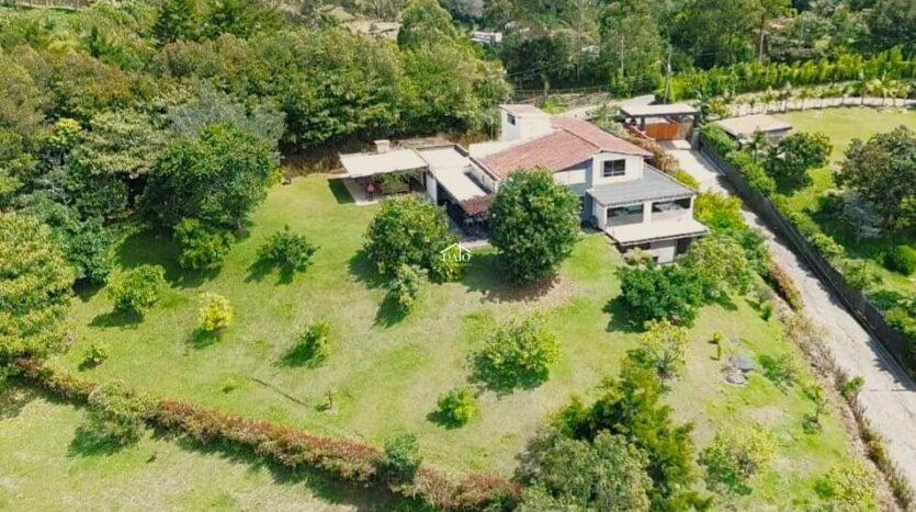 Vendo Casa Campestre en Rionegro sector Ojo de Agua
